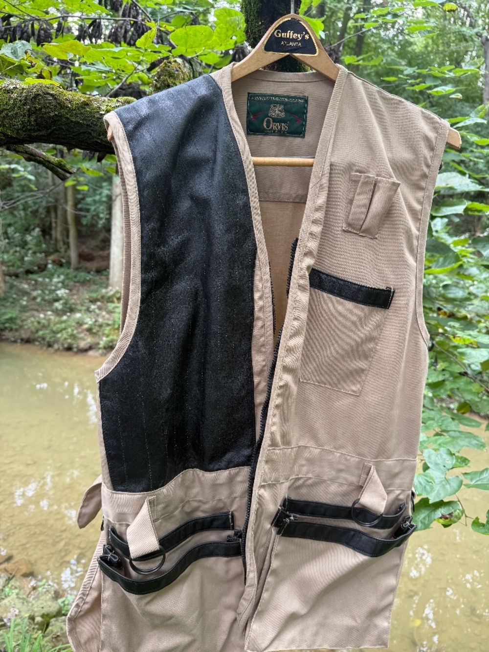 ORVIS Tan and Black Outdoor Field Vest